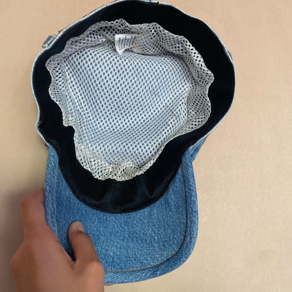 Vintage Levi’s Hat - Picture 5 of 8